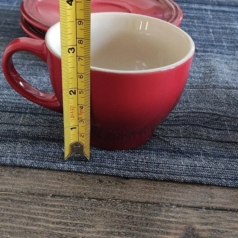 LE CREUSET TEAPOT WITH CUPS AND SAUCER SET